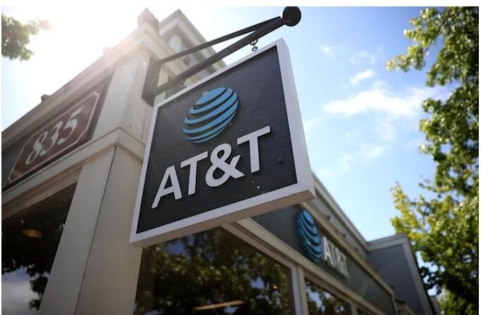 Facebook and AT&T team up for augmented reality experiences